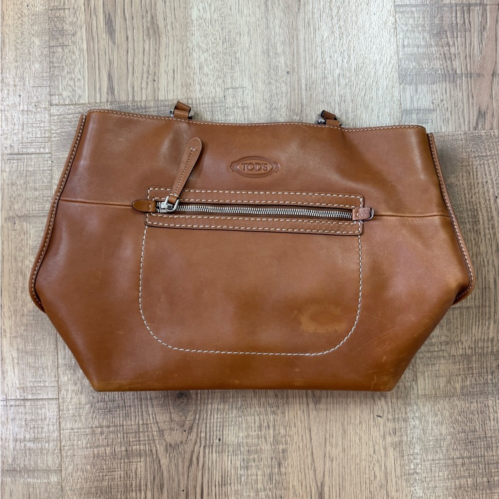 Tod's Tan Leather Shoulder Bag